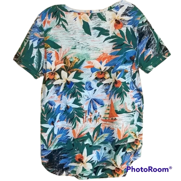 Hawaiian print v-neck tropical t-shirt top. Womens Sz. L 12/14 Cotton / Spandex - Picture 2 of 3